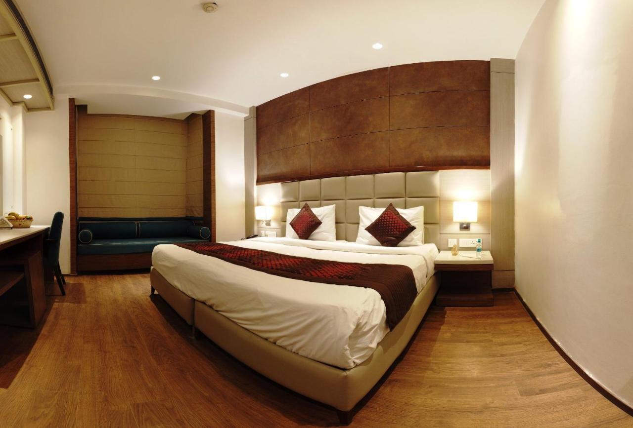 Lemonwood Suites By F9 Hotels - Trivoli Garden Chhatarpur Nuova Delhi Esterno foto