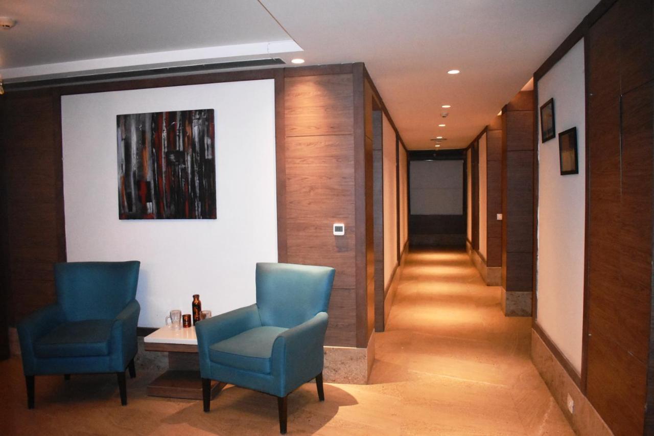 Lemonwood Suites By F9 Hotels - Trivoli Garden Chhatarpur Nuova Delhi Esterno foto