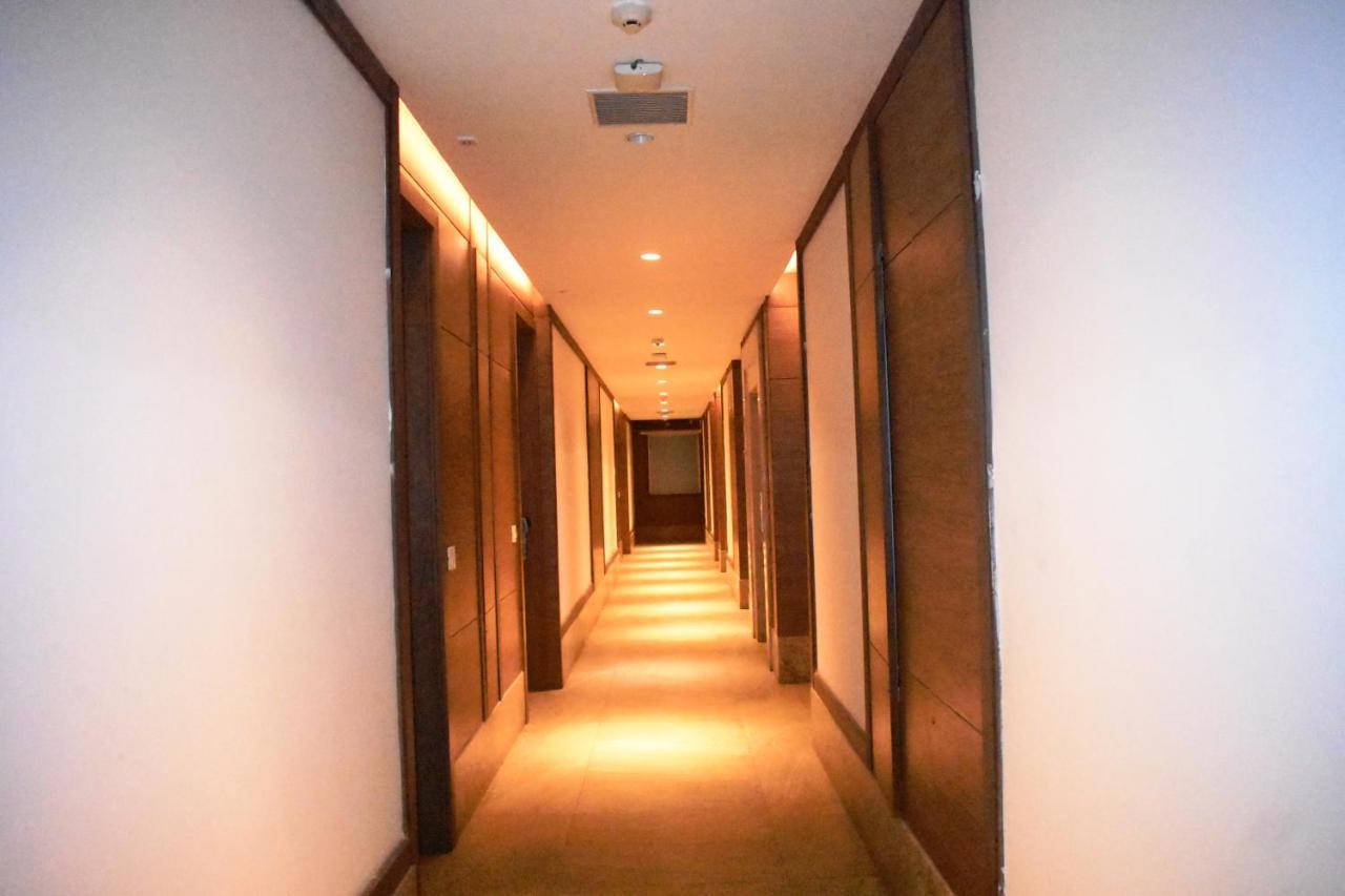 Lemonwood Suites By F9 Hotels - Trivoli Garden Chhatarpur Nuova Delhi Esterno foto