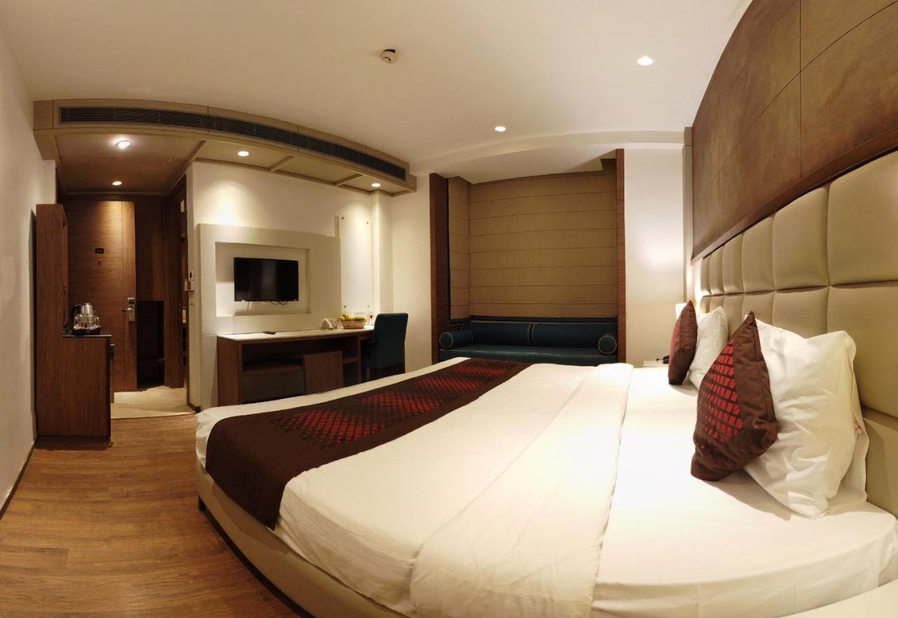 Lemonwood Suites By F9 Hotels - Trivoli Garden Chhatarpur Nuova Delhi Esterno foto