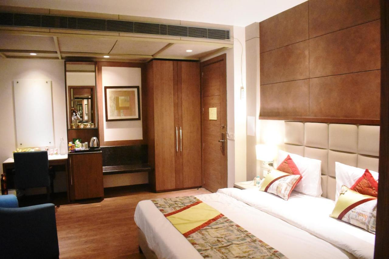 Lemonwood Suites By F9 Hotels - Trivoli Garden Chhatarpur Nuova Delhi Esterno foto