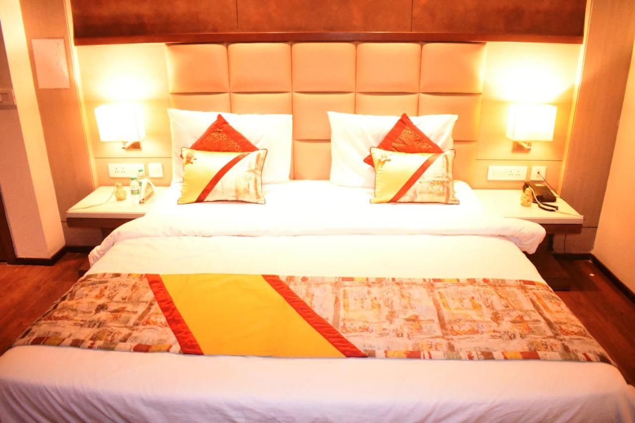 Lemonwood Suites By F9 Hotels - Trivoli Garden Chhatarpur Nuova Delhi Esterno foto
