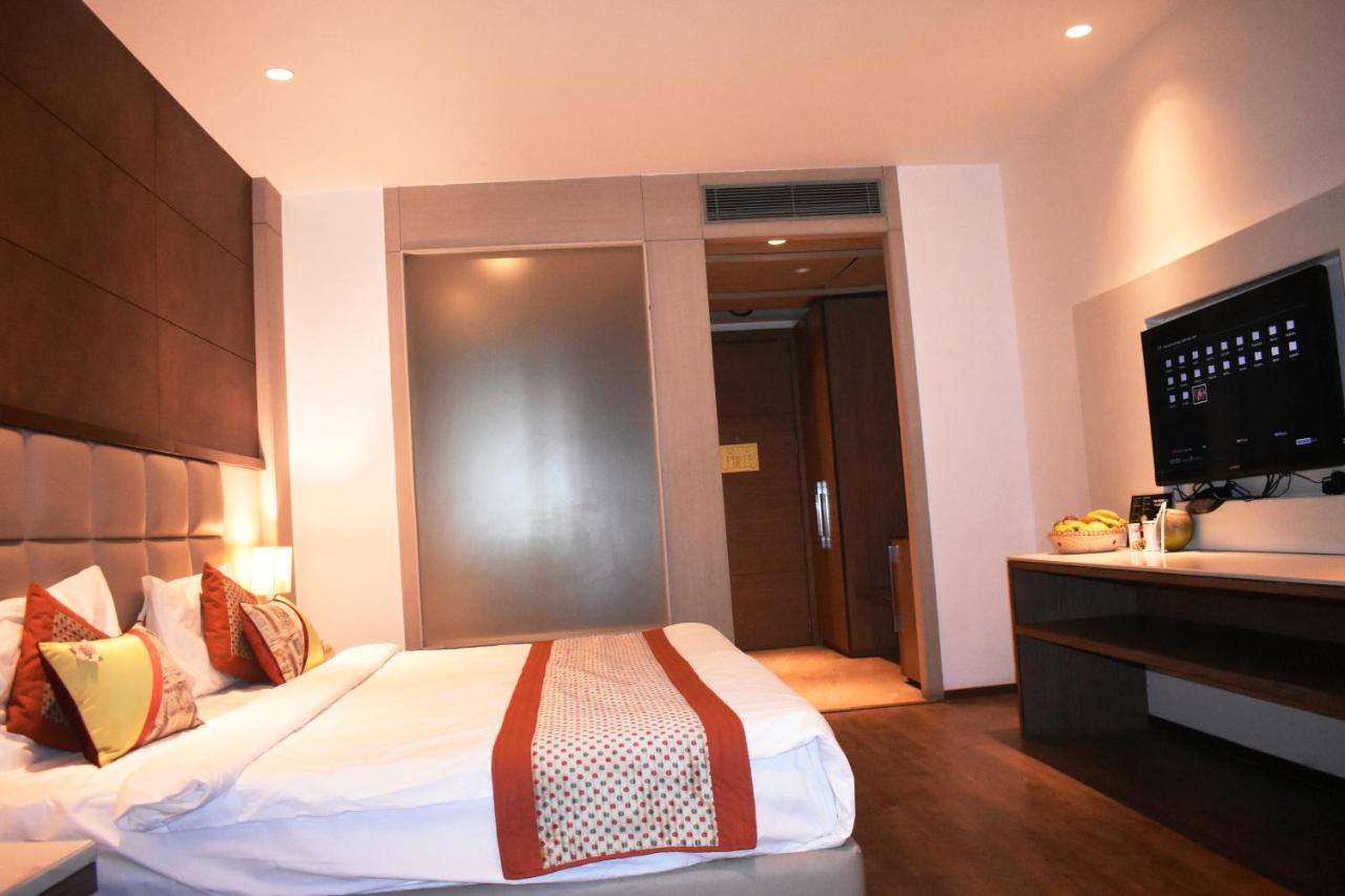 Lemonwood Suites By F9 Hotels - Trivoli Garden Chhatarpur Nuova Delhi Esterno foto